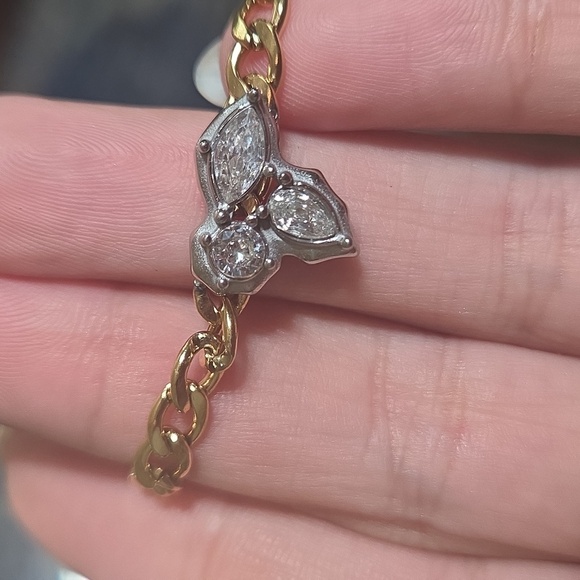 New Jade Trau Similar Non Tarnish Bracelet - Picture 3 of 4